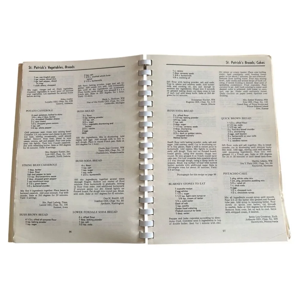 Vintage Eastern Star Holiday Cookbook Favorite Recipes Spiral Bound 2000 Recipes